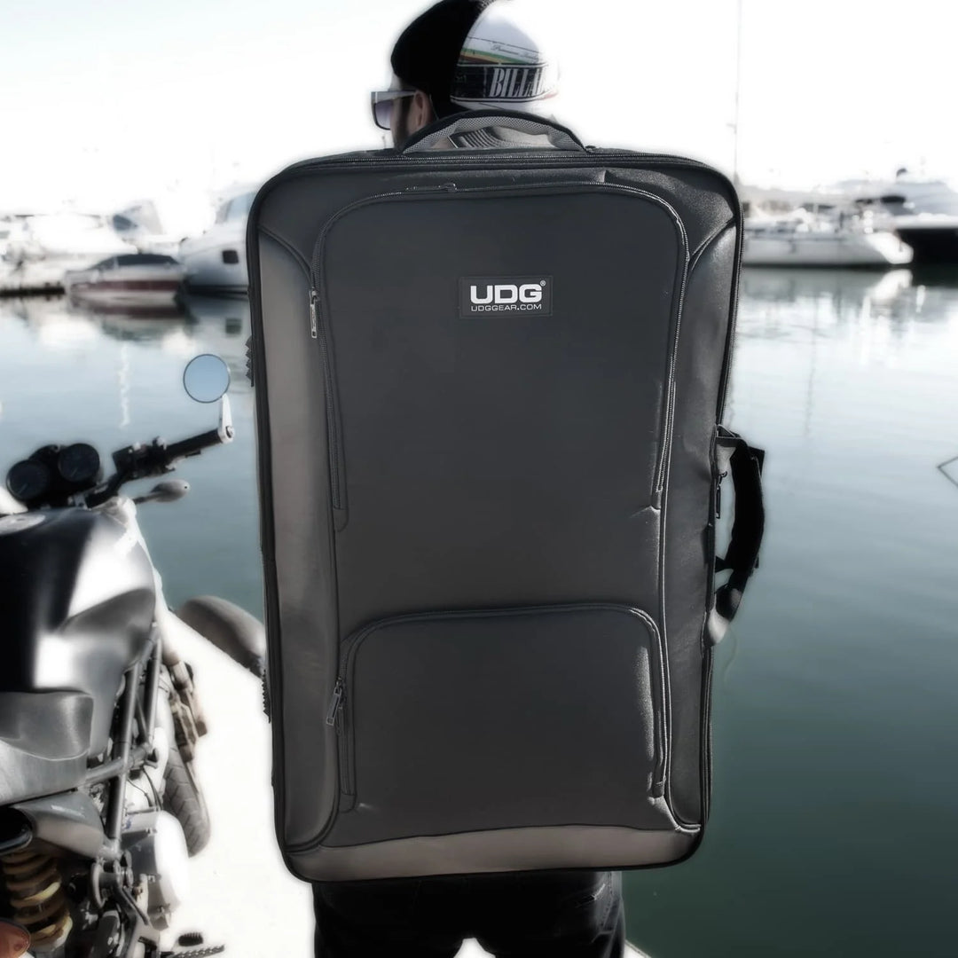UDG Urbanite MIDI-Controller Backpack Large Schwarz